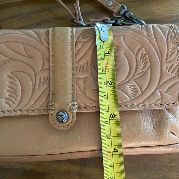 The Sak Sequoia Smartphone Flap Crossbody Women Beige Leather Bag - Picture 12 of 12